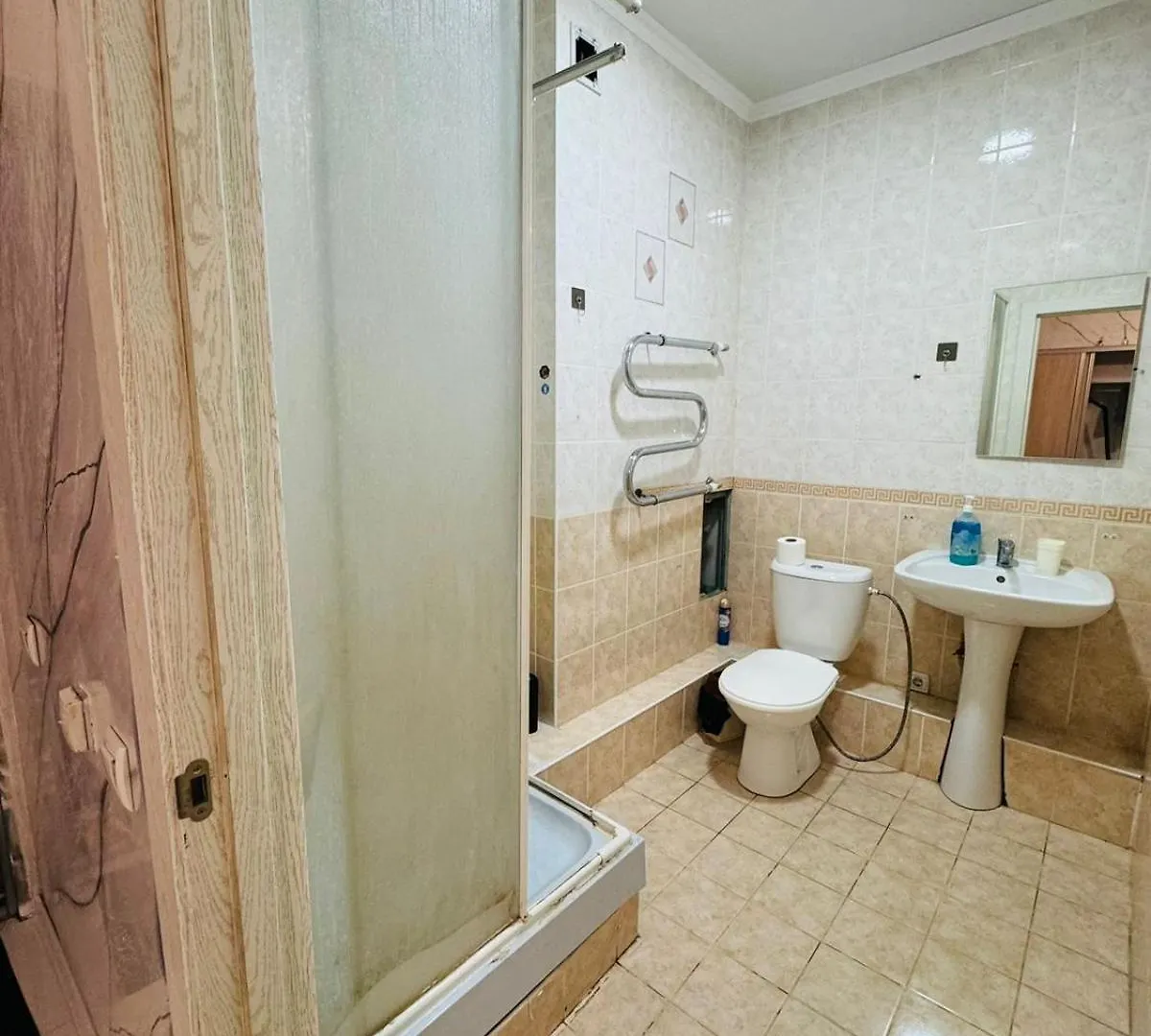 Большая Квартира Для Большой Компании Almaty Apartment